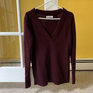 Abercrombie & Fitch maroon v-neck sweater